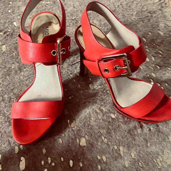 Michael Kors  Red Sandals Heels Ankle Strap Gold Accents 9.5 - Picture 1 of 1